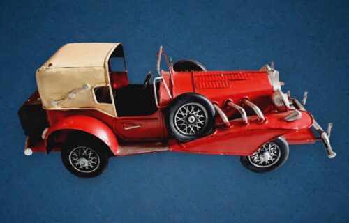 modellino auto d’epoca cadillac cabriolet