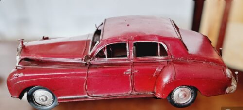 auto d’epoca vintage rolls royse.jpg
